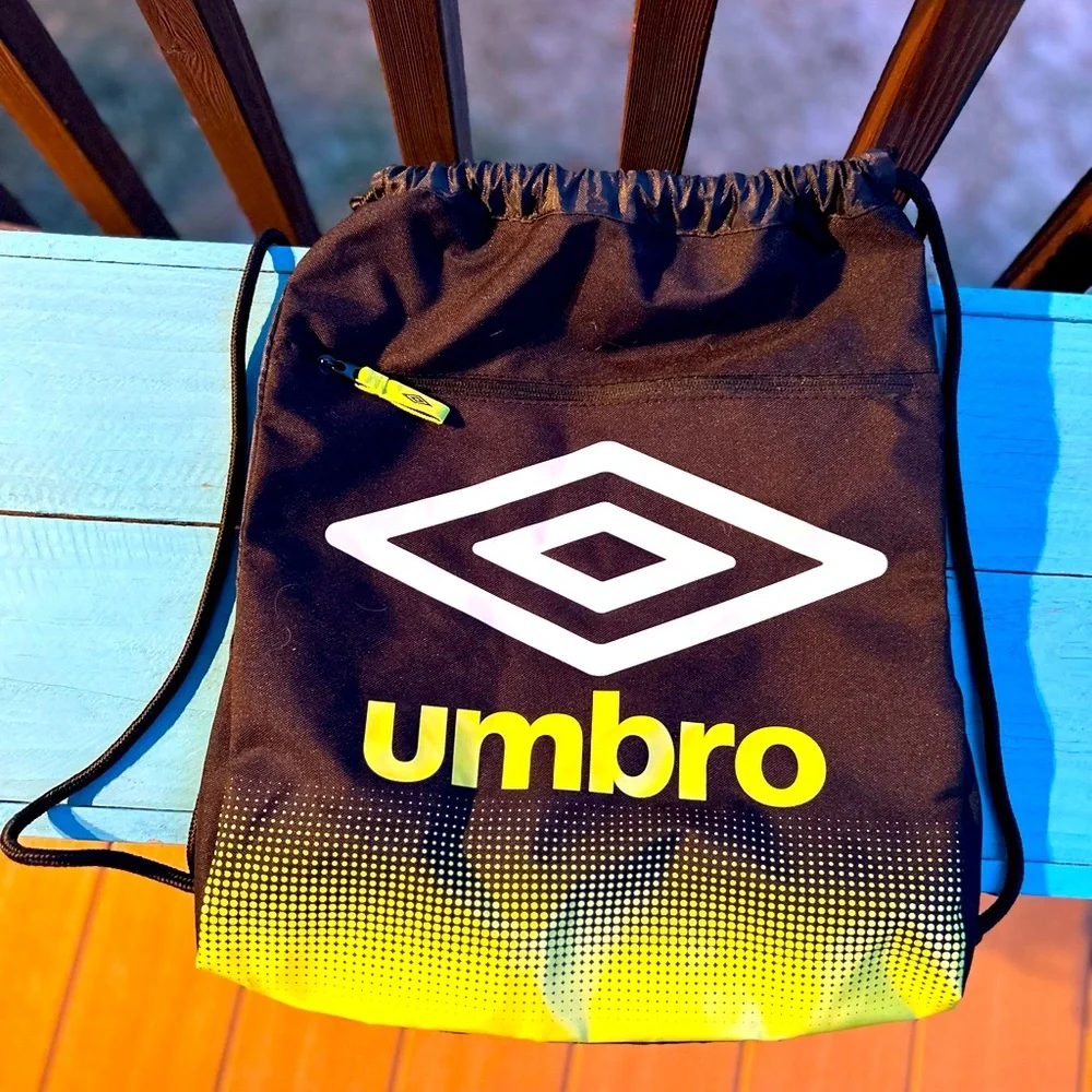 Umbro Black & Neon Yellow Drawstring Bag 💼